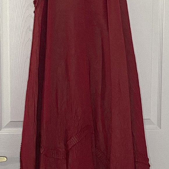 Red evening dress - Picture 7 of 9